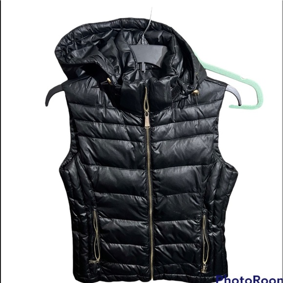 Michael Kors Jackets & Blazers - Michael Kors Black/gold down filled hoodie zip up vest